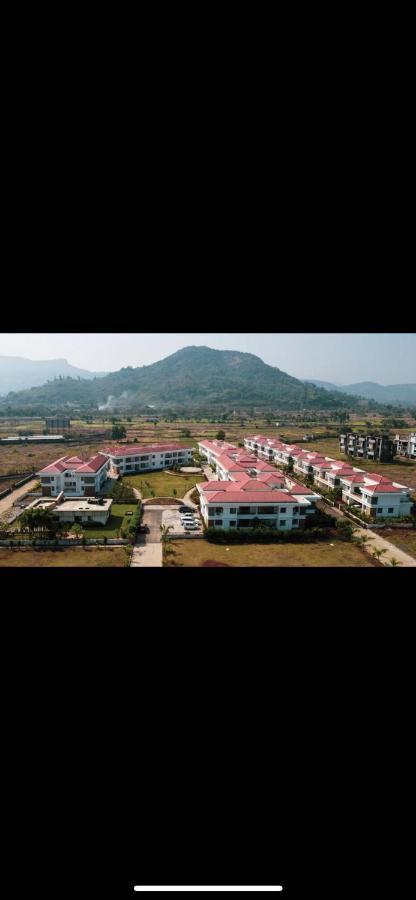 Mizzle Exotica Lonavala Apartment Exterior photo